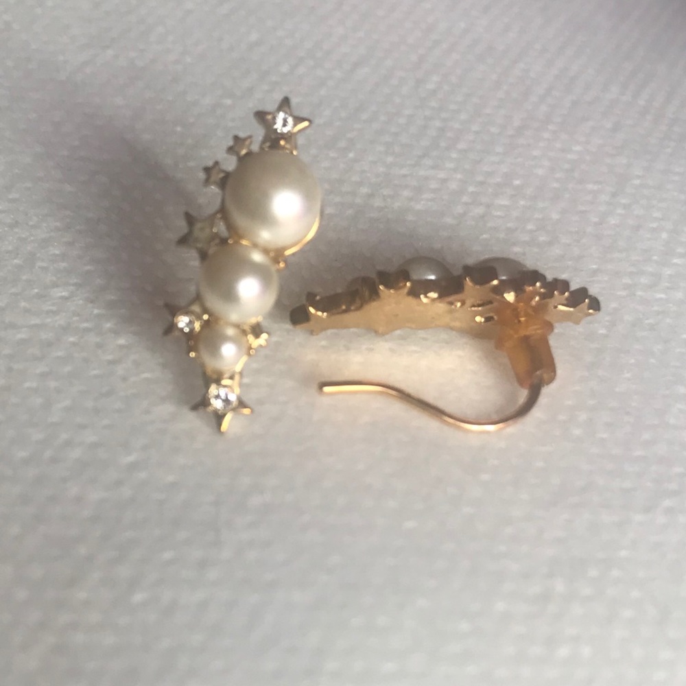 Star pearl earrings